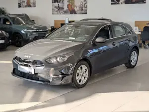 Kia Ceed / cee'd Ceed 1.5 T-GDI Vision Klima SHZ Navi