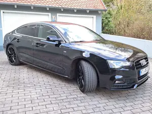 Audi A5 A5 2.0 TDI Sportback DPF S-Line (clean diesel)