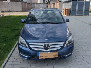 Mercedes-Benz B 180 B 180 (BlueEFFICIENCY)