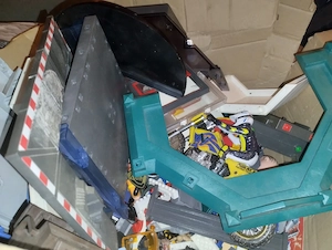 Sehr viel Leko und Playmobil zu Abgabe.