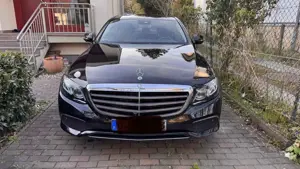 Mercedes-Benz E 220 Limousine,Elegance 360 grad Kamera,Leder