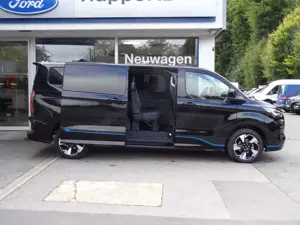Ford Transit Custom 320 L2H1 DoKa Sport AUT AHK RFK Bild 5