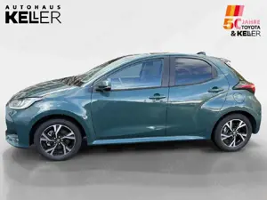 Toyota Yaris Hybrid Teamplayer + Allwetterreifen Bild 2