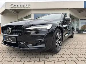 Volvo V60 B4 B DKG Plus Dark