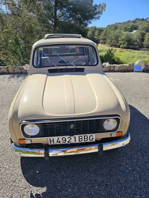 Renault R 4