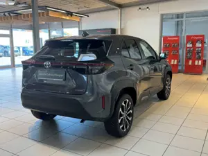 Toyota Yaris Cross Hybrid FWD Team Deutschland / CarPlay  Android Au Bild 4