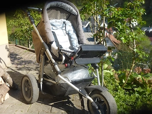 Kinderwagen und Buggy zu verschenken