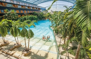 Weibliche Begleitung für verschiedene Unternehmungen