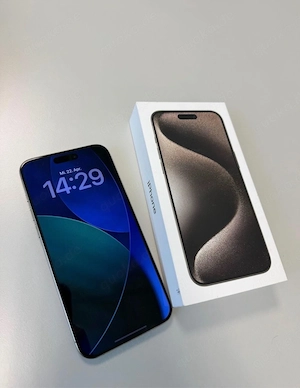 Apple iPhone 15 Pro Max Titan   Neuwertig | OVP | 