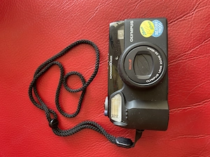 Olympus Superzoom 80 Wide  analoge Kompaktkamera mit Olympus 