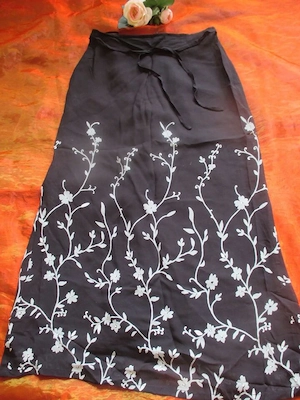 NEU Blüten- Rancken * Flower- Power * Maxi * Seiden- Gorgette * Rock "Street One" Gr. 36  S schwarz