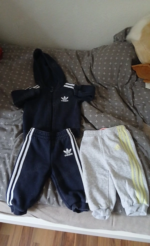 verkaufe  diese adidas sachen
