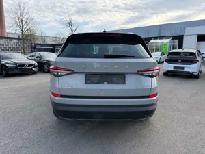 Skoda Kodiaq Style 4x4 DSG*PANO*ACC*360*STD-HZG*AHK Bild 5
