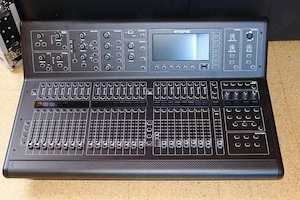 Midas M32 Digitalmixer + Midas DL16 im Koffer