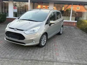 Ford B-Max Titanium