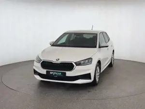 Skoda Fabia Ambition 1.0 TSI*NAVI*SHZ*PDCh*uvm