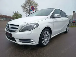 Mercedes-Benz B 220 B 4Matic Sportpaket Automatik