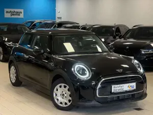 MINI Cooper Essential Trim Aut/LED/DriveAss/Tempomat