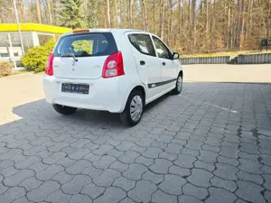 Suzuki Alto Basis Bild 5