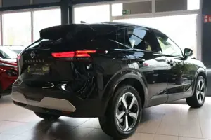 Nissan Qashqai 1.3 DIG-T MHEV Premiere Edition Navi Pano Bild 5