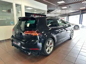 Volkswagen Golf VII Lim. GTI Performance, LEDER, PANO., DSG Bild 4