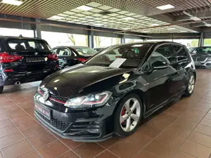 Volkswagen Golf VII Lim. GTI Performance, LEDER, PANO., DSG