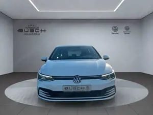 Volkswagen Golf VIII 1.5TSI 96KW Life Standhzg Navi Bild 3