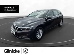Volkswagen Passat 2.0 TDI DSG Navi StandHz. AHK RüKa Matrix