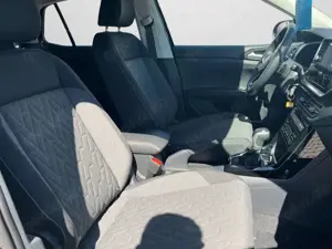 Volkswagen T-Cross 1,5 TSI DSG  NAVI/LED/PDC/Sitzheizung vo Bild 5