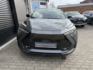 Toyota C-HR 1.8 Hybrid FWD Team Deutschland Bild 2