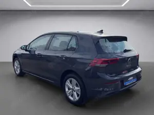 Volkswagen Golf VIII Life 1.5 eTSI DSG Rückfahrkamera, Navigation, LED Bild 3