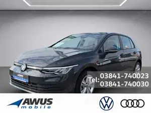 Volkswagen Golf VIII Life 1.5 eTSI DSG Rückfahrkamera, Navigation, LED