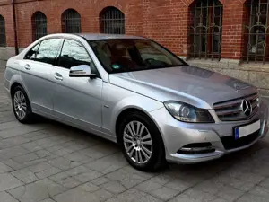 Mercedes-Benz C 220 CDI DPF Automatik BlueEFFICIENCY