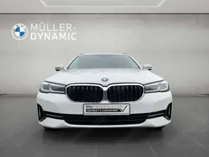 BMW 530 e TOURING LED PANO RÜCKFAHR SHZ DAB Bild 2