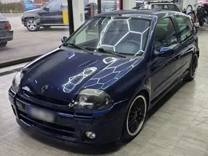 Renault Clio Clio 2.0 16V Sport