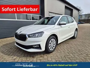 Skoda Fabia 1.0 TSI 95PS Selection 5-türig Rückf.Kamera Par...