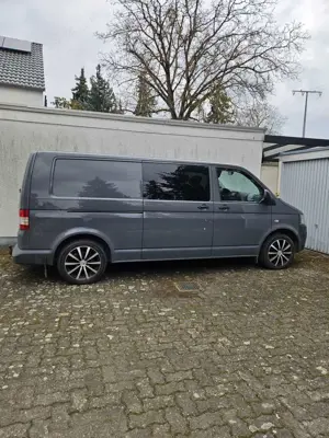 Volkswagen T5 Multivan 4MOTION Highline