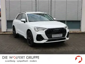 Audi Q3 45 TFSI e S tronic S line 0,5%*AHK*RFK*NAVI*C