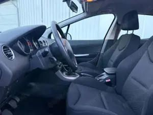 Peugeot 308 1,6 HDI 68kW 92PS Access/Klima/TÜV:Neu Bild 5