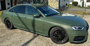 Audi A4 35 TFSI S tronic advanced Distriktgrün MetallicAHK