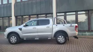Ford Ranger XLT Doppelkabine 4x4 AHK 3.5To-RÜCKFAHRK.-EURO5