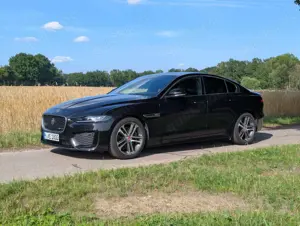 Jaguar XE D180 Aut. R-Dynamic SE