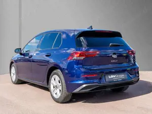 Volkswagen Golf VIII 1.5 TSI Life Navi, Rear-View, ZGV Bild 5