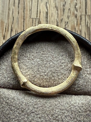 Ole Lynggaard Nature Ring Ref.-Nr.: A2681-401 - 750er Gelbgold Ringgröße 52