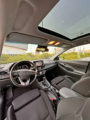 Hyundai i30 Panorama-Schiebedach DSG LED