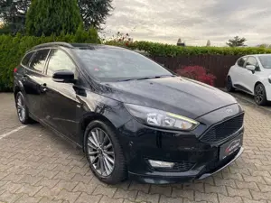 Ford Focus 1,0 EcoBoost 92kW ST-Line Turnier//