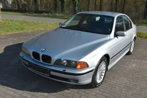 BMW 523 i