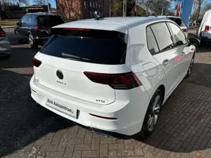 Volkswagen Golf 8 CD 1.5 eTSI DSG R-Line Bild 5