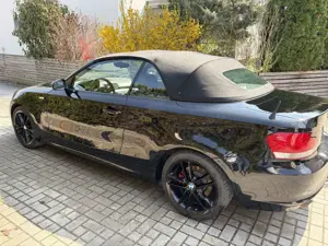 BMW 118 i Cabrio – (ATM) Motor neu durch BMW  - TÜV 12/26