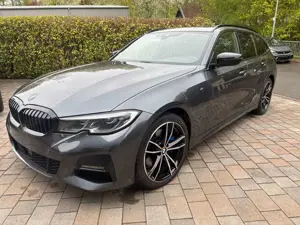 BMW 320 dx M Paket LivePR Laser Pano Hifi ACC AHK 19